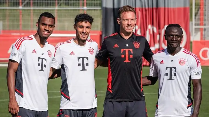 Кто больше всех потратил на покупку футболистов в начале нового сезона