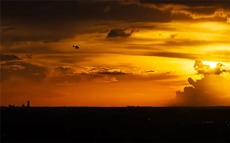 Молнии над Майами Молнии над Майами, фото - Новости Zakon.kz от 08.11.2013 20:30