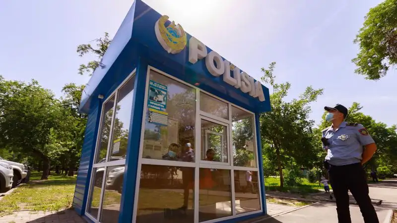 Предположительно пьяного полицейского за рулем поймали жители Туркестанской области