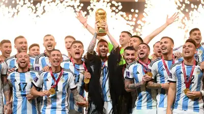 Аргентина по пенальти выиграла "золото" ЧМ-2022 по футболу, фото - Новости Zakon.kz от 19.12.2022 00:01