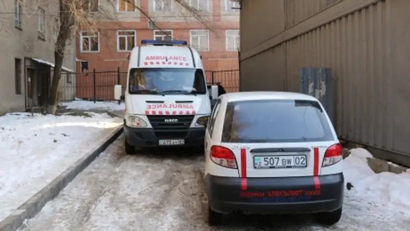 В Алматы лифтера насмерть придавило лифтом