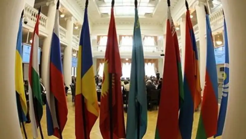 Процесс выхода Украины из СНГ займет около года