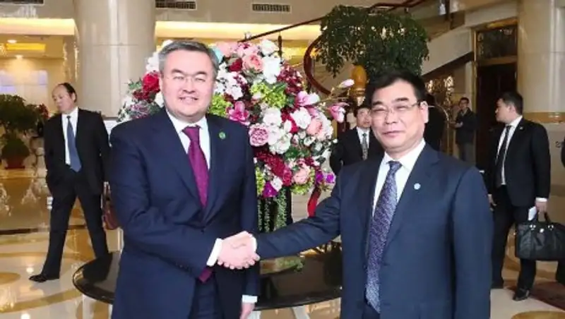 Китайских казахов назвали «золотым мостом» сотрудничества между странами