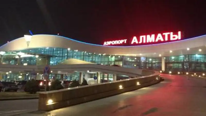Поддельные ПЦР-тесты выявили у пассажиров в аэропорту Алматы