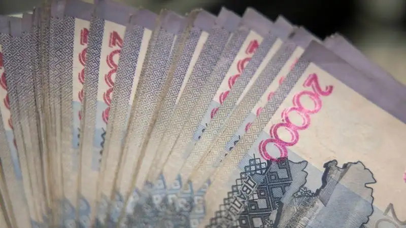 Курс тенге с начала года укрепился на 0,7%