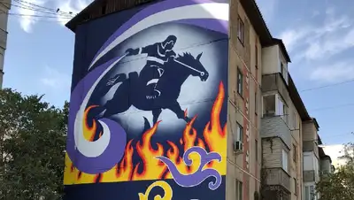 В Алматы появился мурал с изображением пожарного-спасателя, фото - Новости Zakon.kz от 14.09.2022 09:22