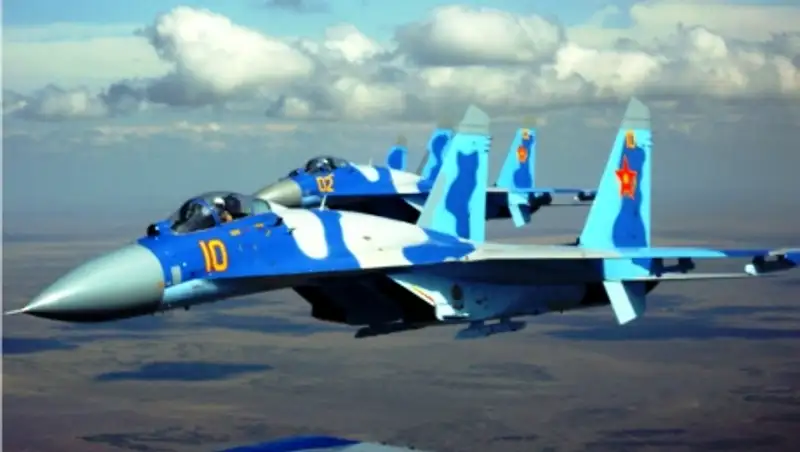 Экипажи казахстанских летчиков соревнуются с летчиками России и Беларуси