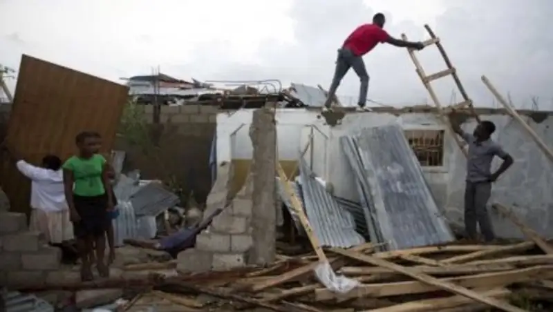 Число погибших на Гаити от урагана "Мэтью" превысило 280 человек