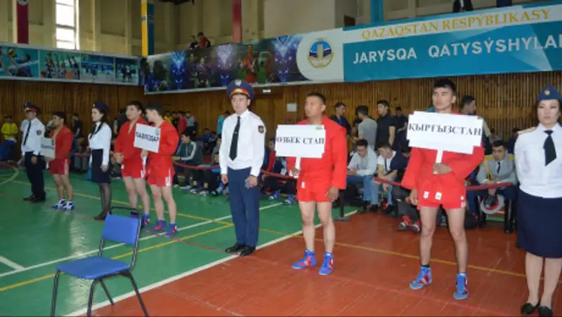 В честь Дня Победы в Алматы прошел республиканский турнир по борьбе самбо и боевому самбо