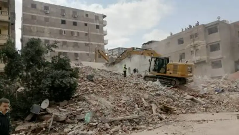 В столице Египта рухнул десятиэтажный жилой дом