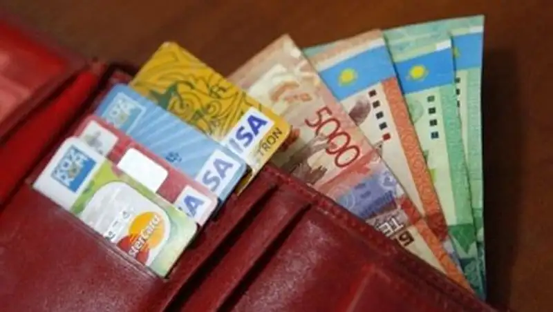 Прожиточный минимум в Алматы в июле составил более 21,7 тыс тенге