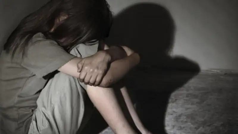 Десятилетняя девочка, которую насиловал отчим, не вернется домой