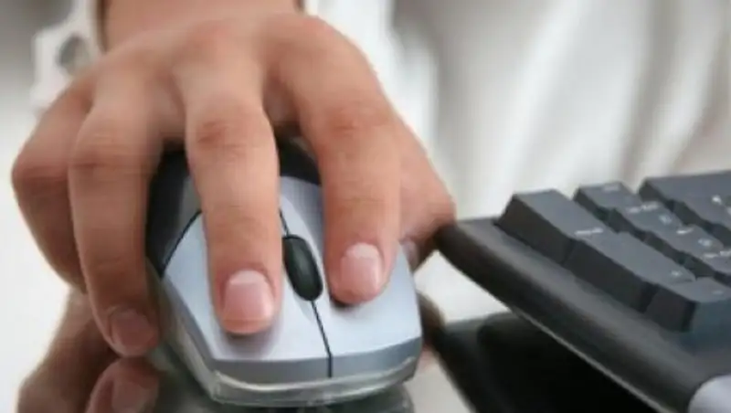 Пользователи Сети выражают соболезнование в связи с кончиной Батырхана Шукенова