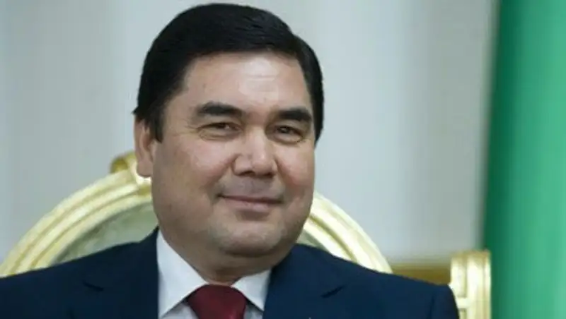 Бердымухамедов снял с должностей туркменских банкиров