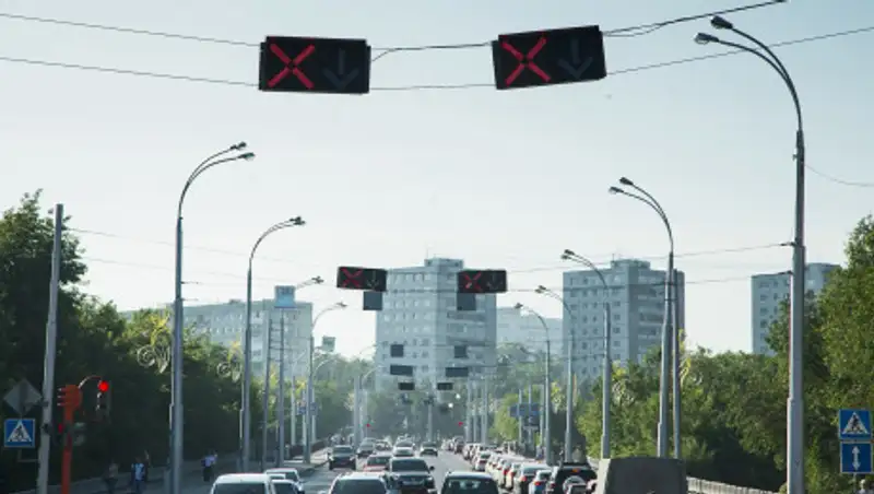 В Нур-Султане могут ввести реверсивное движение