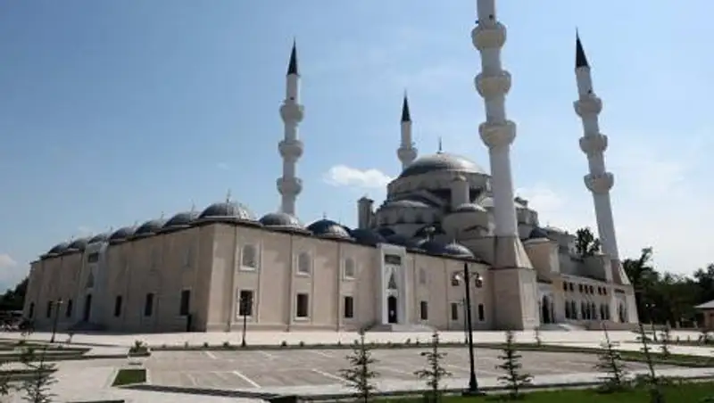 Руководство муфтията Кыргызстана пыталось дать взятку сотрудникам спецслужбы