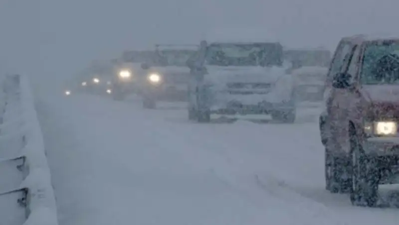 Ауа райыны&#1187; &#1179;олайсызды&#1171;ына байланысты елімізді&#1187; т&#1257;рт облысында жолдар жабылды