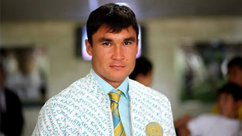 Серик Сапиев: «Пытаюсь всегда радовать своих дочек»