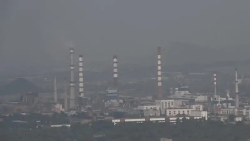 В Усть-Каменогорске зарегистрировано 14 случаев экстремально высокого загрязнения воздуха