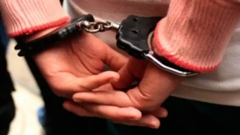 В Таразе возбудили уголовное дело против женщины, избившей своего сына