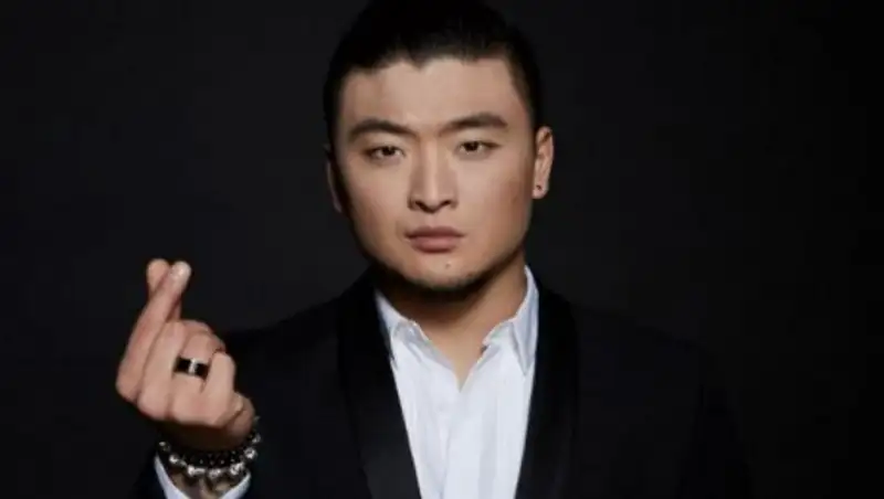 Казахстанский солист группы MBAND номинирован на премию ТЭФИ