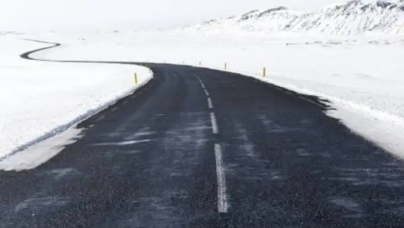 Трассу "Нур-Султан-Щучинск" завалило снегом