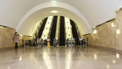 эскалатор, фото - Новости Zakon.kz от 15.01.2022 14:27