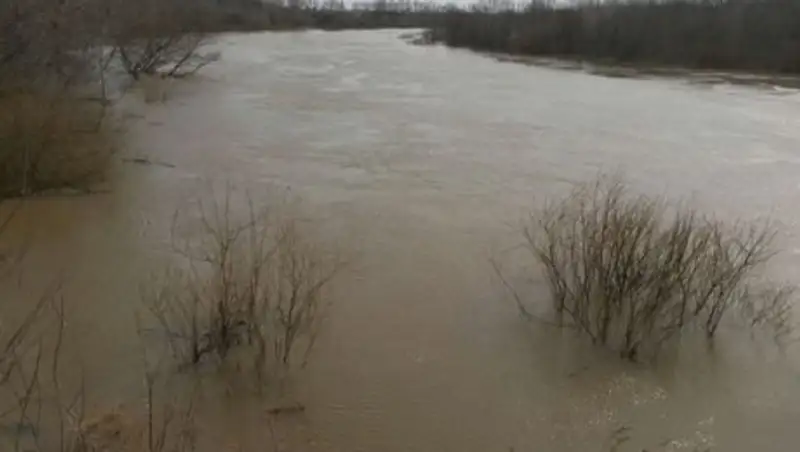 В девяти областях РК объявлено штормовое предупреждение
