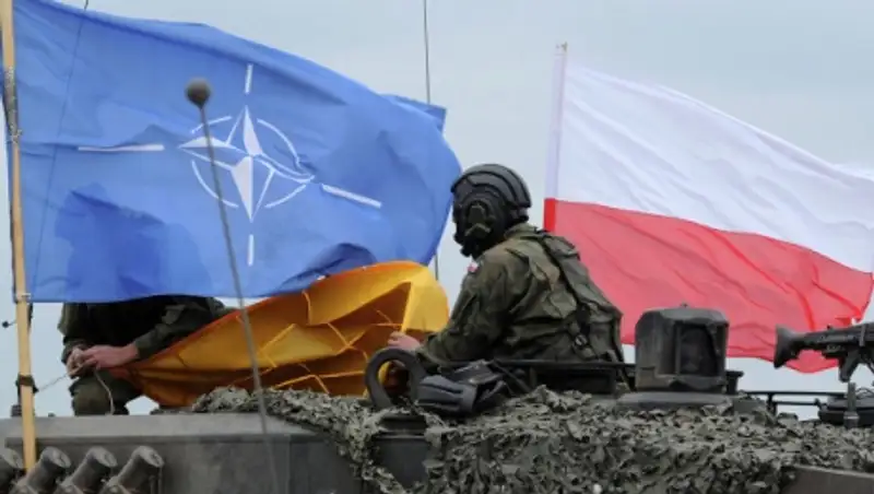 НАТО обещает усилить присутствие в Польше после саммита в Варшаве