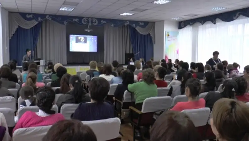 Инспекторы ювенальной полиции Алматы принимают участие в школьных родительских собраниях