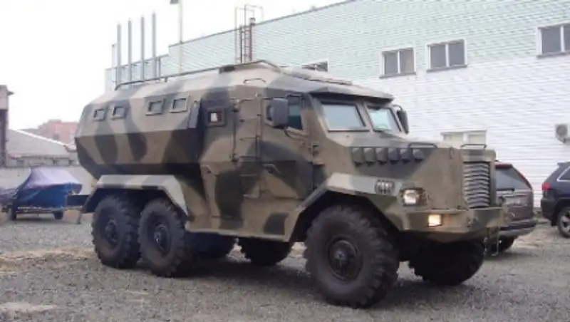 На Украине создали броневик «Годзилла»