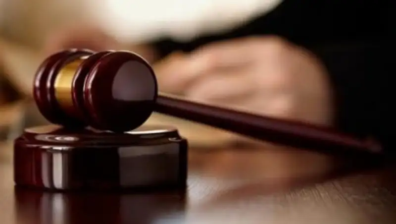 Аким сельского округа в ЗКО приговорен к двум годам ограничения свободы