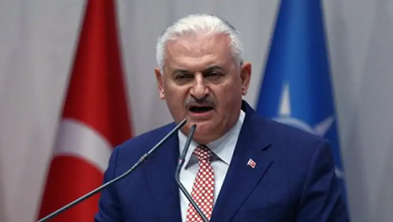 Премьер Турции соболезнует из-за смерти Каримова, не сказав, откуда узнал