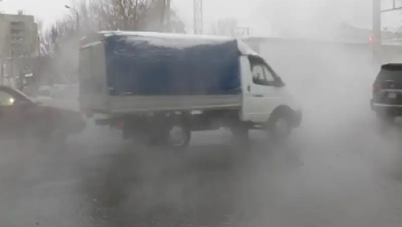 В Петропавловске из-за прорыва теплотрассы перекрыли 4 улицы