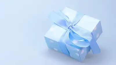 Антикор заинтересовался подарочным набором за 18 млн тенге, фото - Новости Zakon.kz от 01.09.2023 09:32