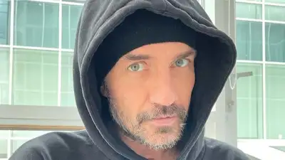 Слухи о тайной выписке фигуриста Костомарова опровергла его супруга, фото - Новости Zakon.kz от 12.05.2023 03:52