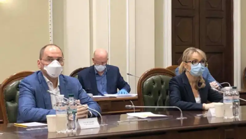 Главы Минздрава и Минфина Украины подали в отставку