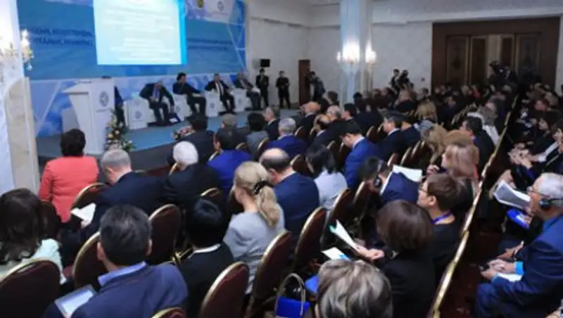 I-й Республиканский Мажилис общественных советов проходит в Астане