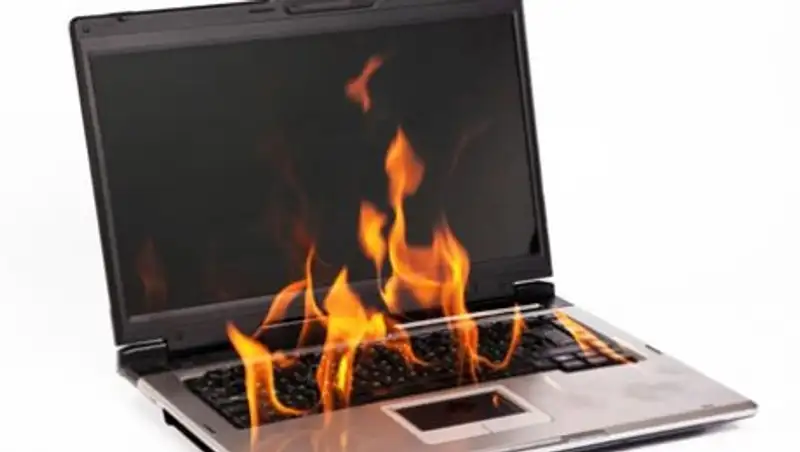 В Британии из-за невыключенного ноутбука сгорел офис