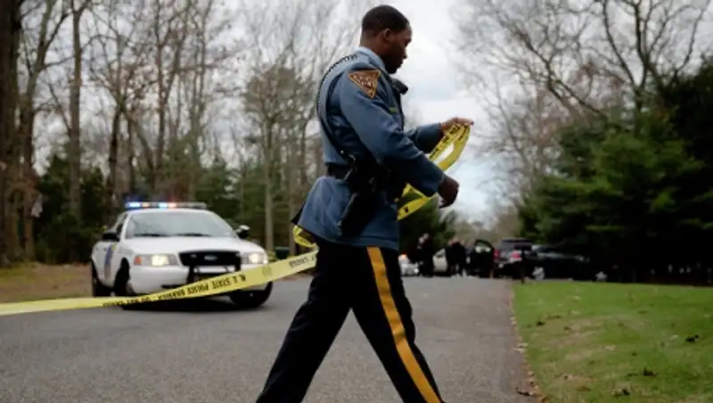 Полицейские в США застрелили мужчину с ножом, ранившего шесть человек