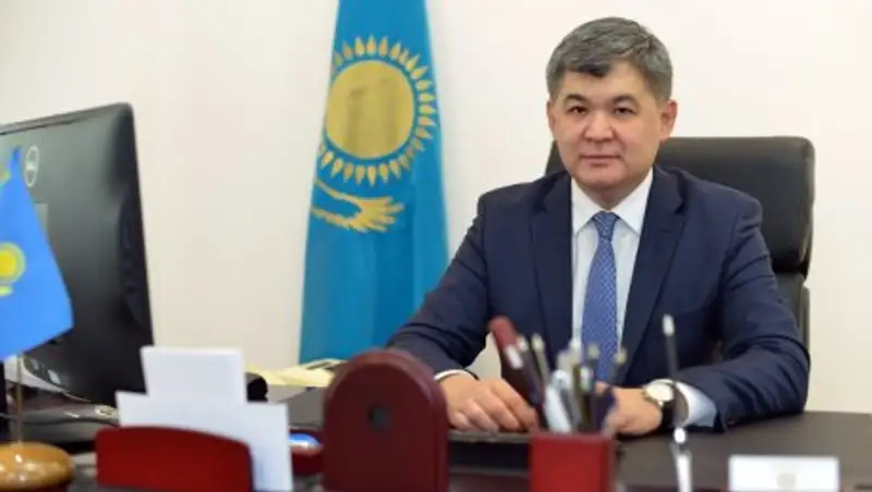 Елжан Биртанов сохранил пост главы Минздрава РК