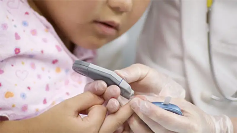 Минздрав РК с 2014 года планирует обеспечить помпами все категории инсулинозависимых детей, фото - Новости Zakon.kz от 14.11.2013 18:05