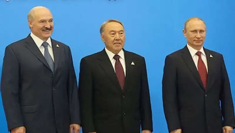 Н.Назарбаев, В.Путин и А.Лукашенко обсудили мировой кризис и ситуацию в Украине