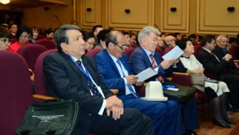 В Казахстане работают над созданием банка доноров стволовых клеток