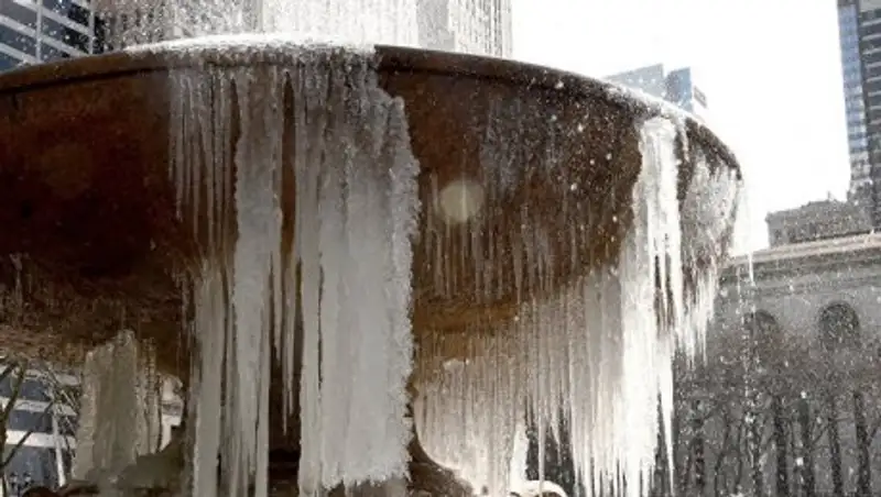 В Нью-Йорке продлили режим ЧС