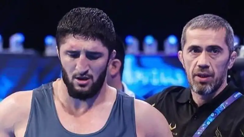 "Русский танк" и "монстр" из Дагестана: с кем будет биться в новом весе Ризабек Айтмухан