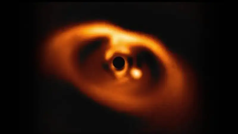 Гигантский телескоп впервые заснял рождение планеты