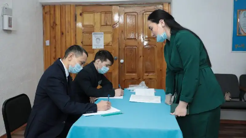Мобильные общественные приемные партии AMANAT впервые выезжают в отдаленные села
