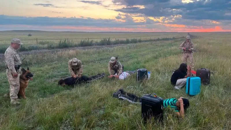 Пятеро иностранцев пытались незаконно попасть в Евросоюз через Казахстан и Россию