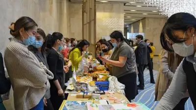 благотворительность, фото - Новости Zakon.kz от 14.12.2021 15:26